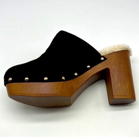 Mud - Megan Black Studded Soft Faux Fur
Chunky Brown Heels Clogs Size 9. New - Picture 4 of 9